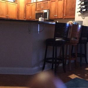 Meet your Posher, Raymond